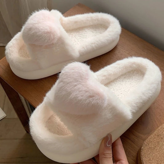 Pantoufle amour chaud couleur blanc