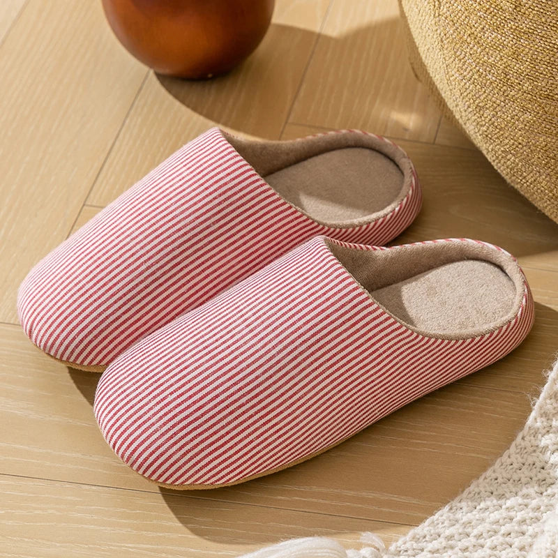 Pantoufles de maison unisexes en fourrure douce couleur rose