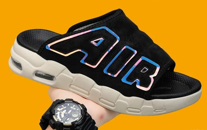 grosse pantoufle couleur noir