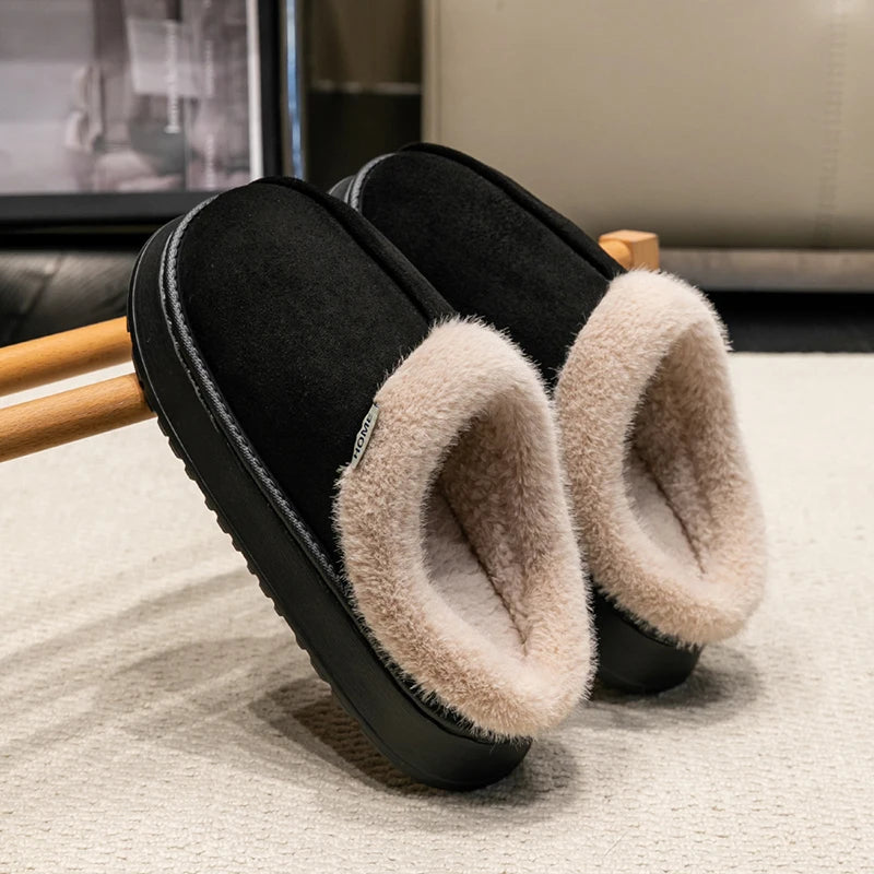 pantoufle en coton pelucheux couleur noir