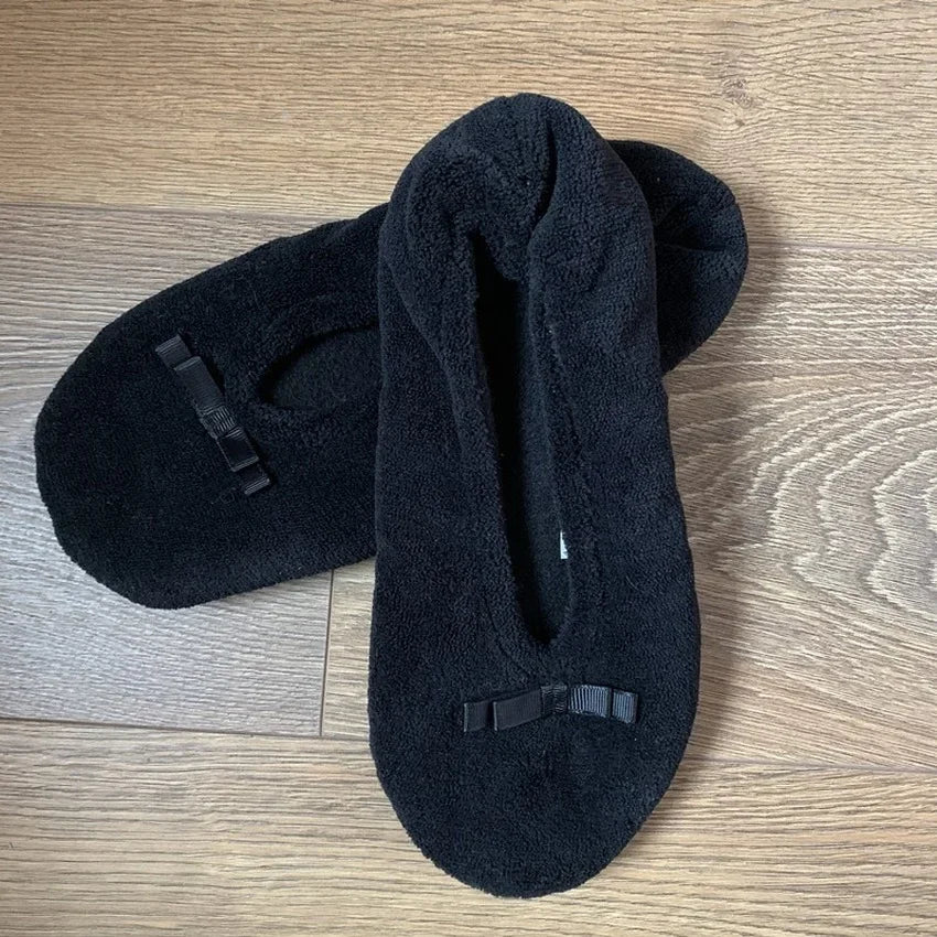pantoufle femme fermée couleur noir